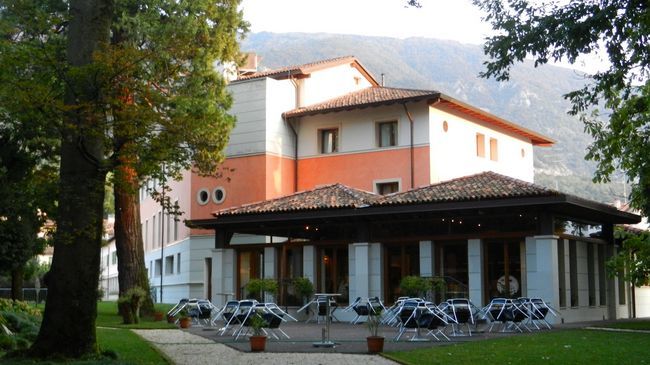 Eurohotel Palace Maniago Exterior photo